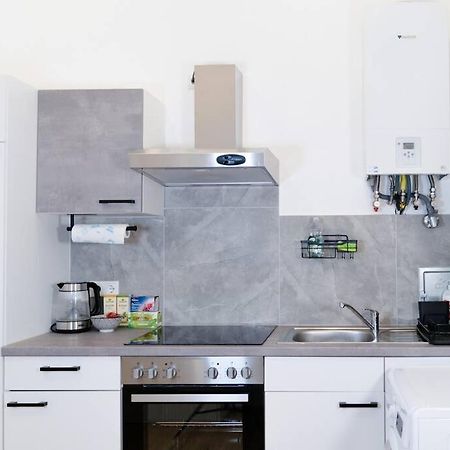 شقة Zentrale & Ruhige 2 Zimmer - 42M² فيينا المظهر الخارجي الصورة